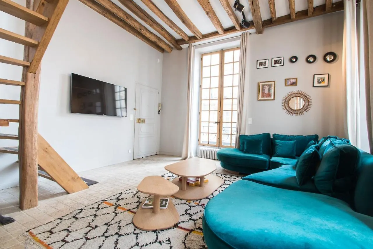 Luxury Duplex - Marais Апарт-отель Париж